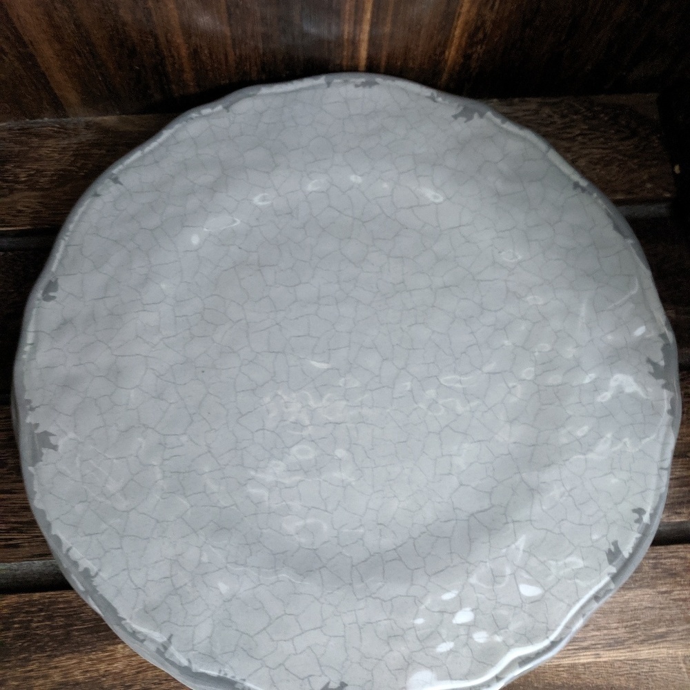 Tommy Bahama 4 Melamine Dinner Gray plates